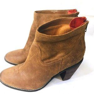 🔥 Your New Favorite Boots – Dolce Vita Suede, Size 9.5
